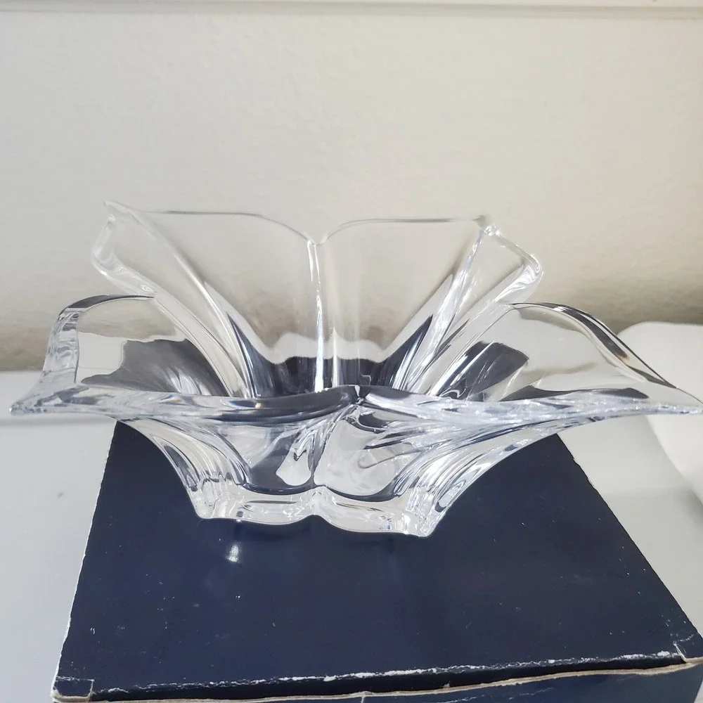Mikasa Florale Lead Crystal 7 Inch Candy Dish VT215-210 Czech Republic with Box